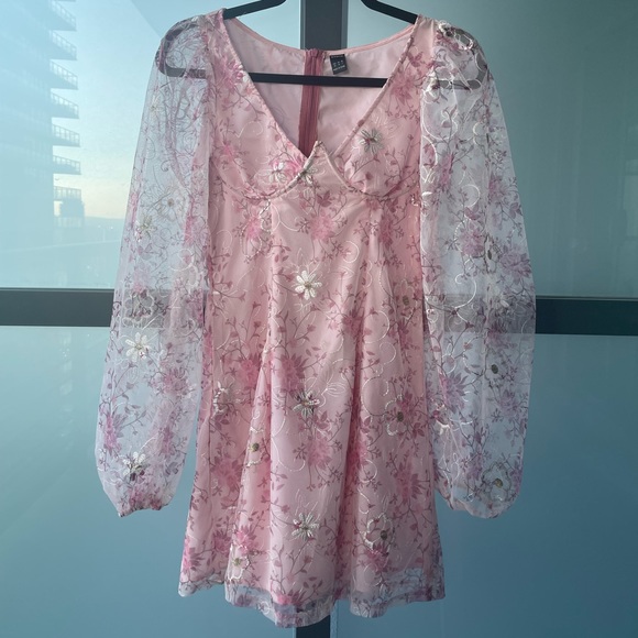 Pink floral embroidered dress - Picture 4 of 8